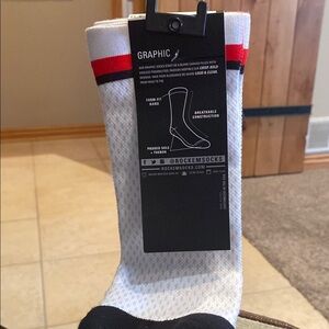 ISUZU White and Black Graphic Socks